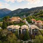 Pensión Vathyskia 4*