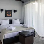 Pensión Vathyskia 4*
