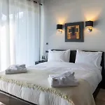 Pensión Vathyskia