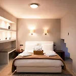 Pensión Vathyskia 4*