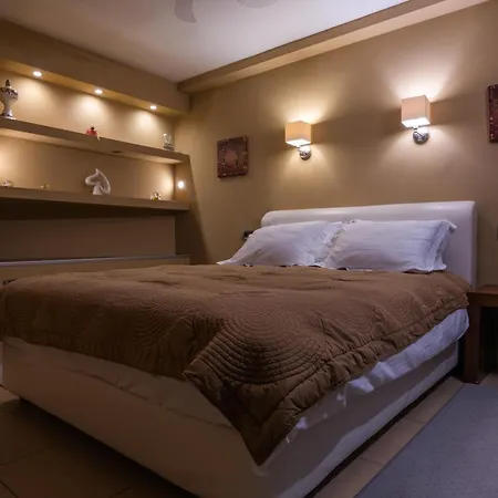 βαθύσκια Πανσιόν