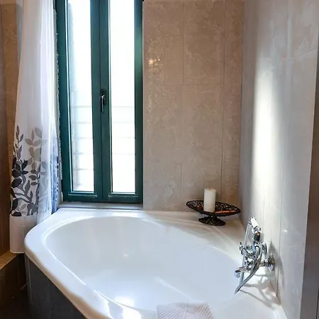 Guest house Vathyskia