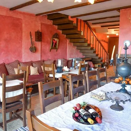 Vathyskia Pensionat 4*