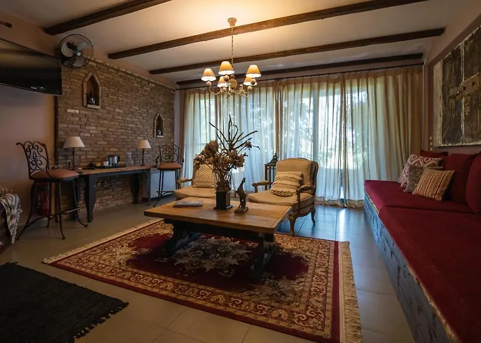 ゲストハウス Vathyskia