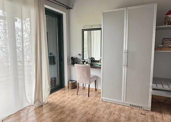Гостевой дом Vathyskia 4*